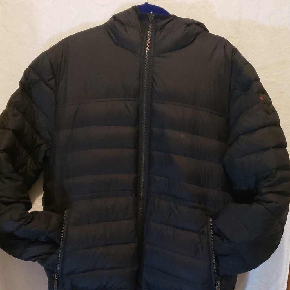 Pajar Men's Classic Puffer Jacket REVERSABLE.  One Side Black.  One Side Camo